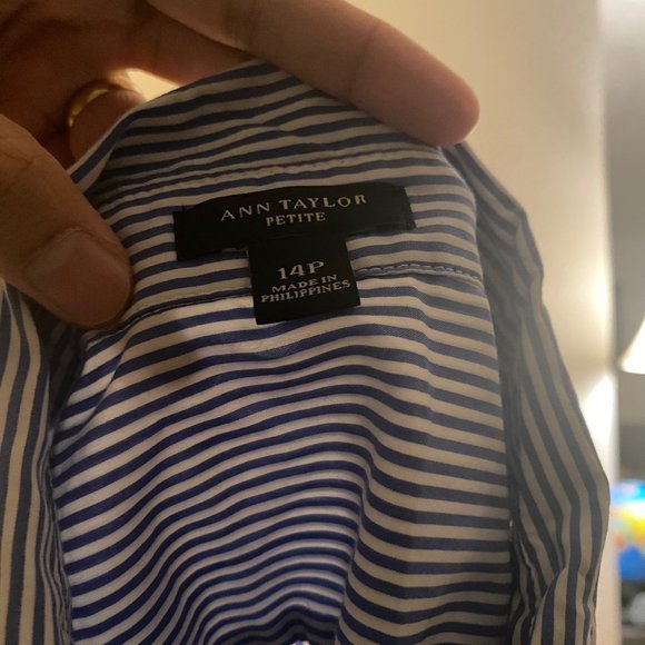 Ann Taylor Button Down Blue Shirt 14P - Picture 5 of 5